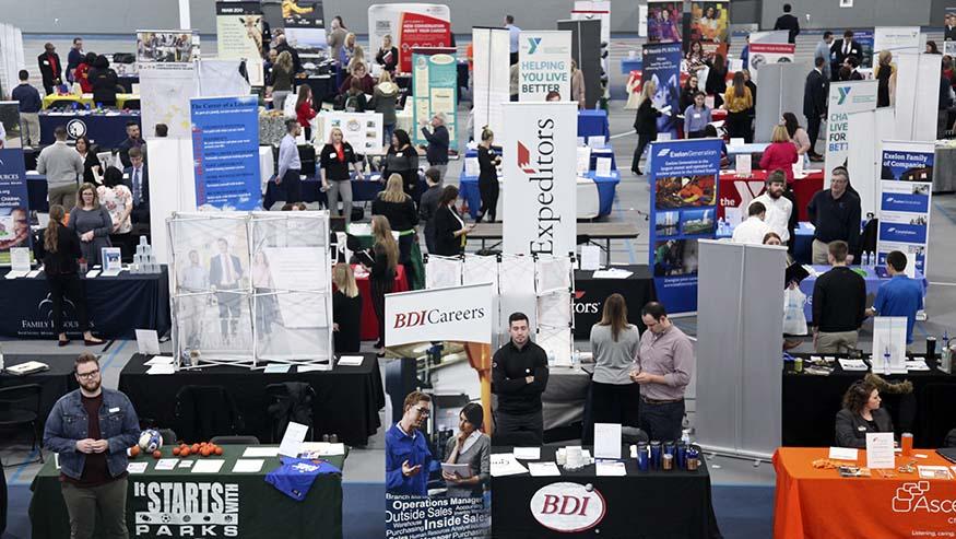 Local colleges join together for QC Career Fair Augustana College